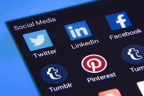 Why Social Media is Best to Leave in the Hands of the Experts
